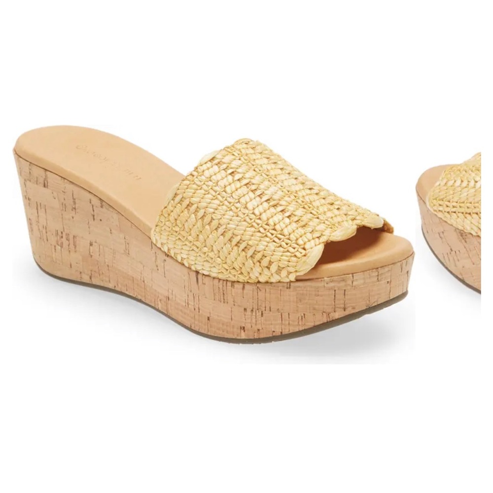 Chocolat Blu natural raffia wedge shoes worn once